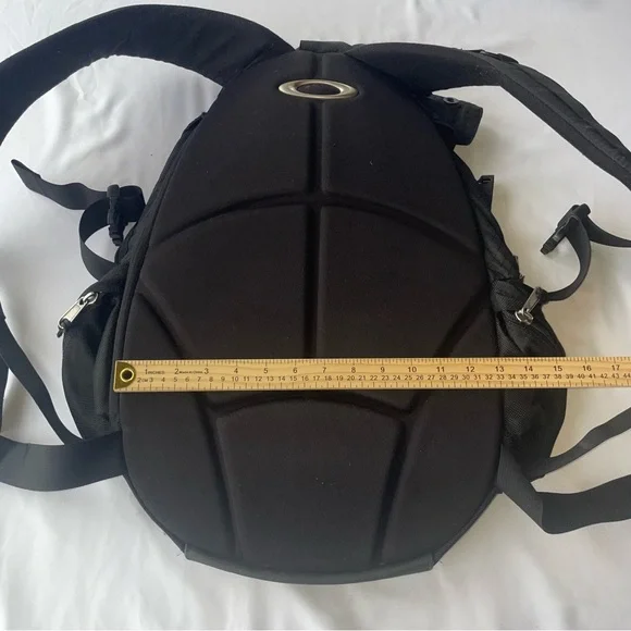 Vintage Oakley Icon 3.0 Tactical Backpack Y2K Black Nylon Skull Rare Streetwear - Picture 8 of 10